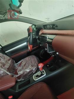 تويوتا هايلوكس